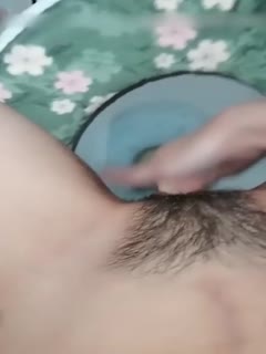 极品贫乳主播少妇，直播间里骚浪挑逗欲火焚身
