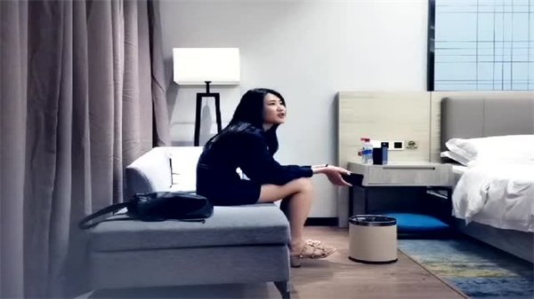 极品外围黑裙小姐姐的淫荡诱惑