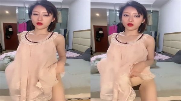 长腿巨乳御姐饥渴难耐 跪地口交伺候 狼友激情操逼爽翻天
