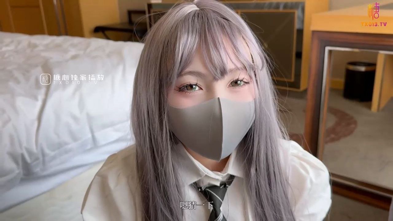 极品反差校花母狗养成记：粉嫩白虎小穴被爆操，肛塞滴蜡调教成淫奴