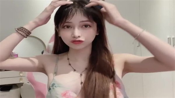 女神Anna1023狂野私拍 巨乳裸舞高潮不断