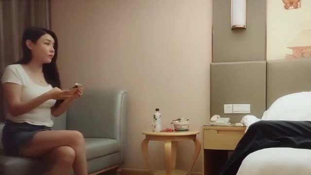 极品肉感美腿外围深夜约炮