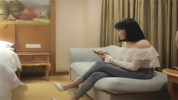 极品外围小姐姐主动约炮！巨乳肥臀任你狂操，骚穴喷水内射到爽！